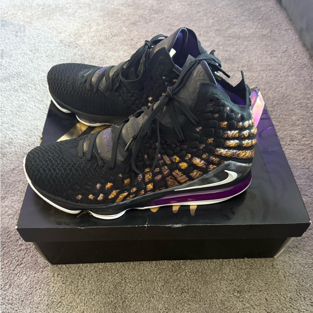 LeBron James Basketball Sneakers - Picture 3 of 8